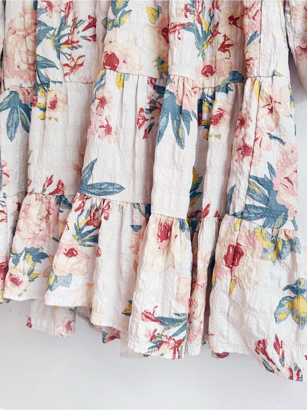 Zara The Sharon Floral Ruffle Tiered Mini Dress White Pink Small Flowy Swing - Picture 3 of 7